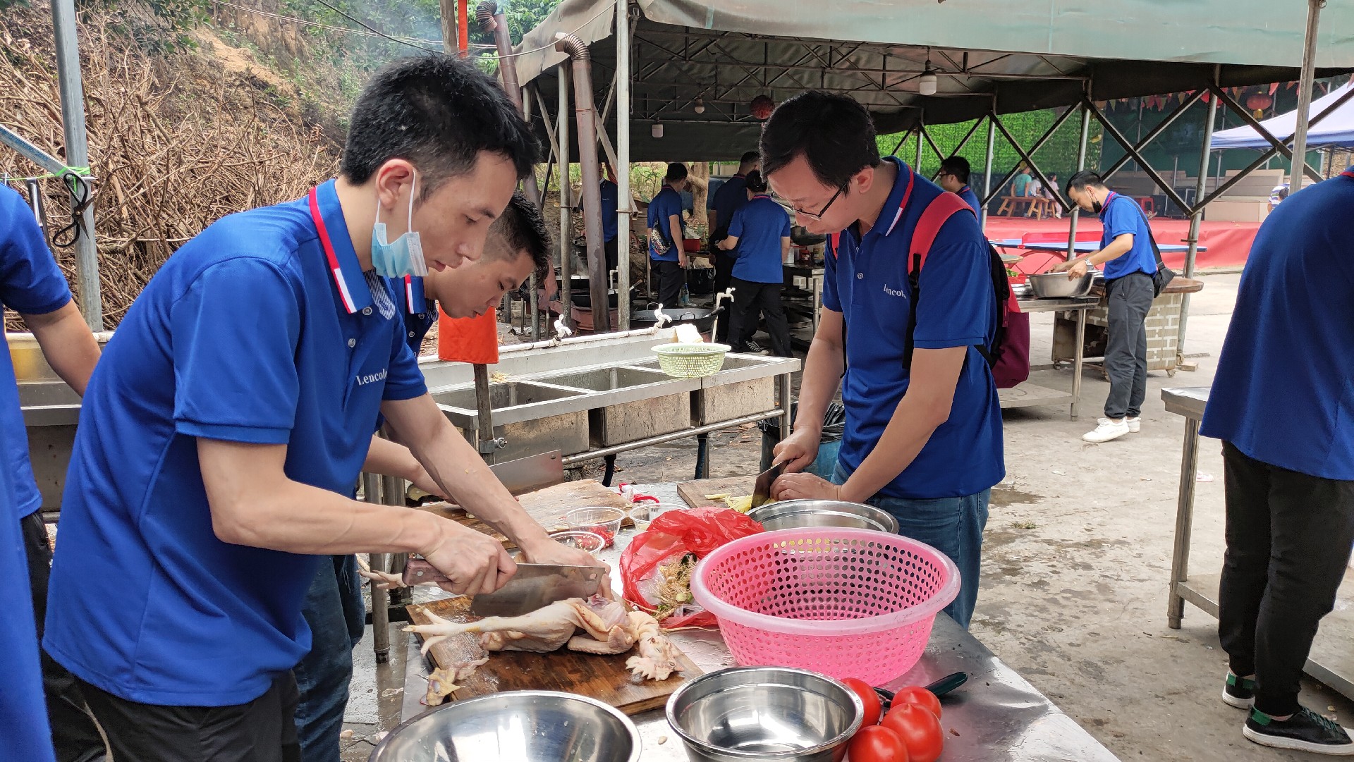 松湖騎行，穿樹飛花；農(nóng)家休閑，擁抱自然