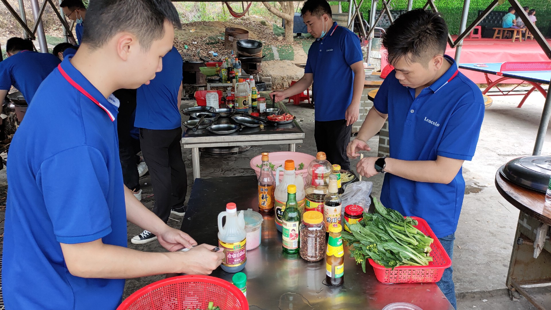 松湖騎行，穿樹飛花；農(nóng)家休閑，擁抱自然